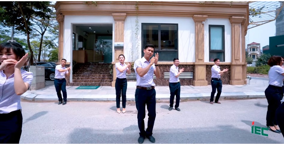 ''HẬU GHEN COVY'' BY IEC V2.0